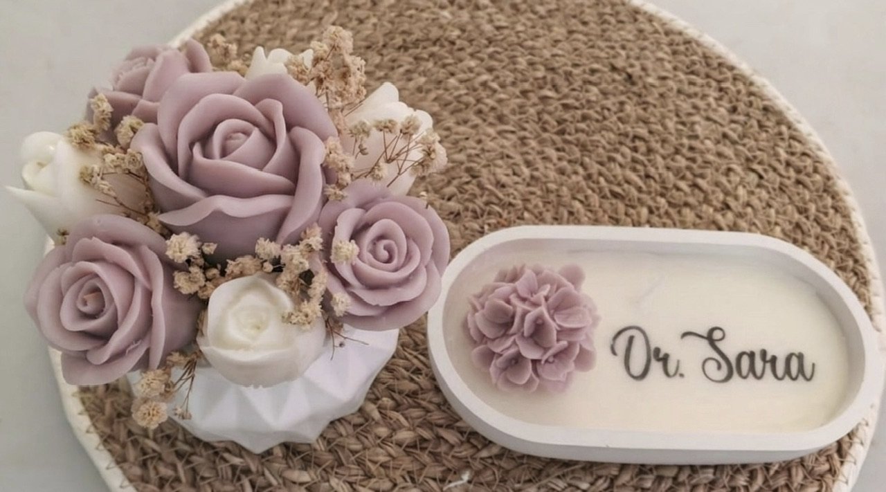 Vase of flower+ wax jar with customized name